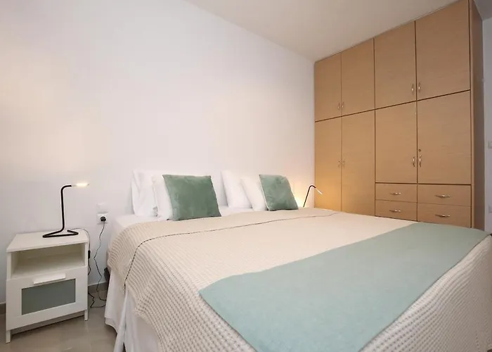 Salt And Sun بيت للعطل نِكيانا