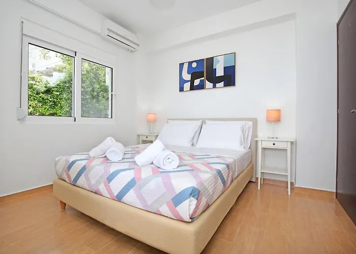 Salt And Sun نِكيانا