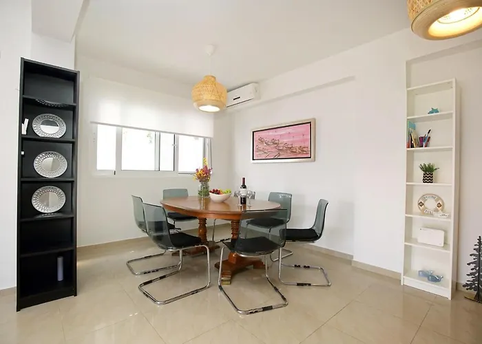 Salt And Sun بيت للعطل نِكيانا