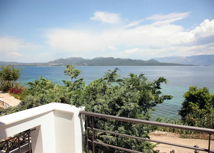 بيت للعطل Salt And Sun نِكيانا