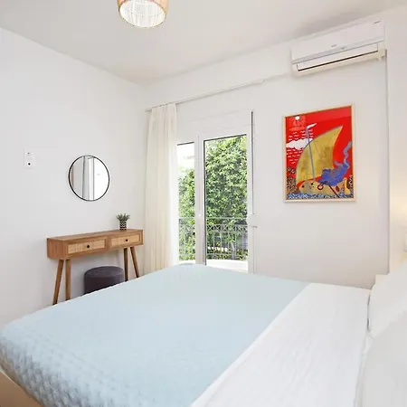 Salt And Sun * Nikiana