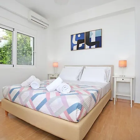 Salt And Sun Nikiana