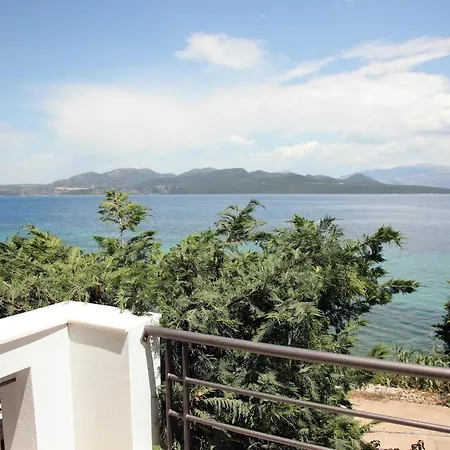 Dom wakacyjny Salt And Sun Nikiana